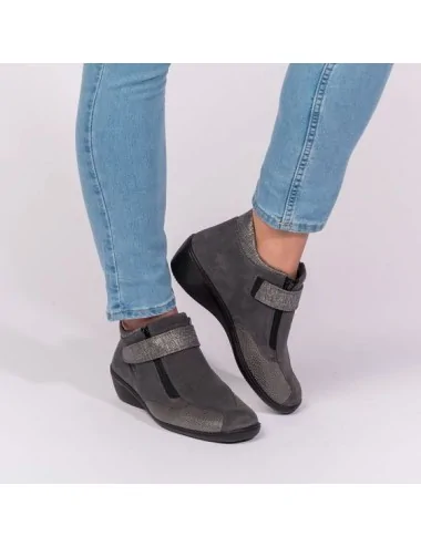 Chaussures orthopédiques bottines chut solange vue de côté portées gris PODOWELL